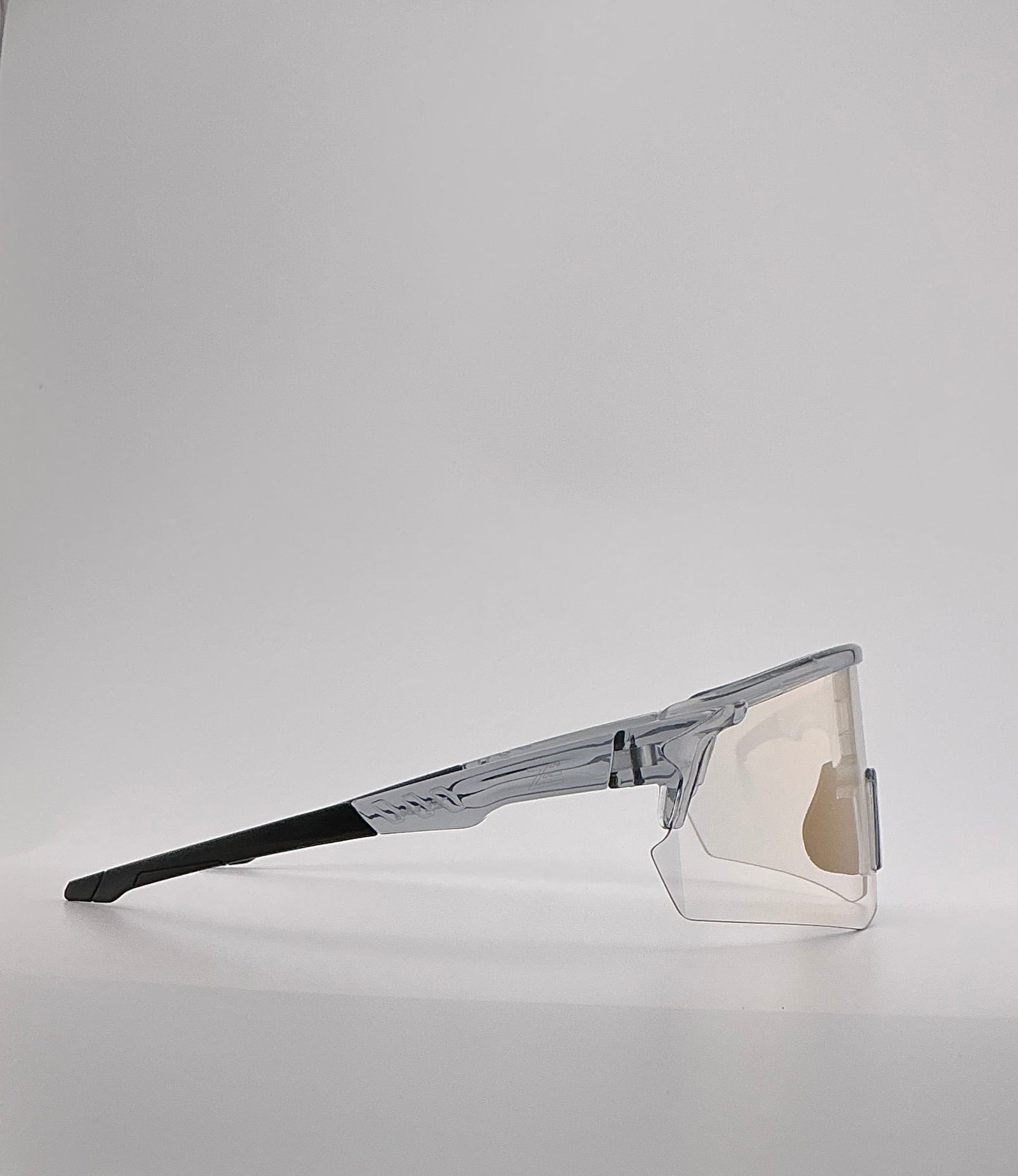 ATP-Z – Gray Photochromic Wraparound Pickleball Eyewear