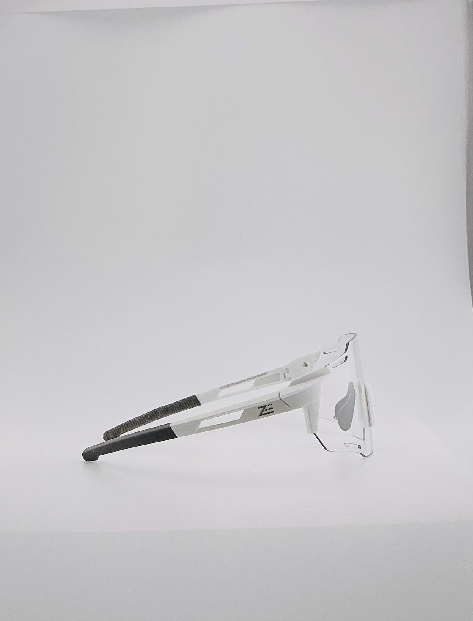 CLARITY-Y - Indoor+Outdoor Eyewear