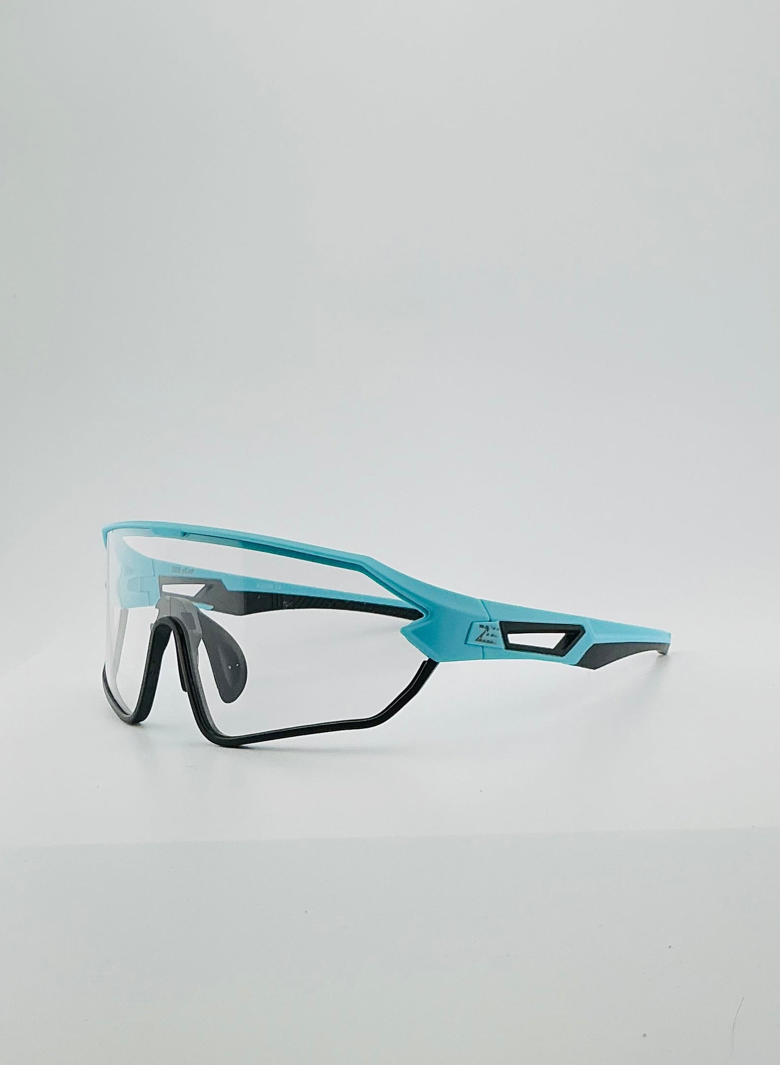 TOPSPIN - Indoor + Outdoor Photochromic Pickleball Eyewear