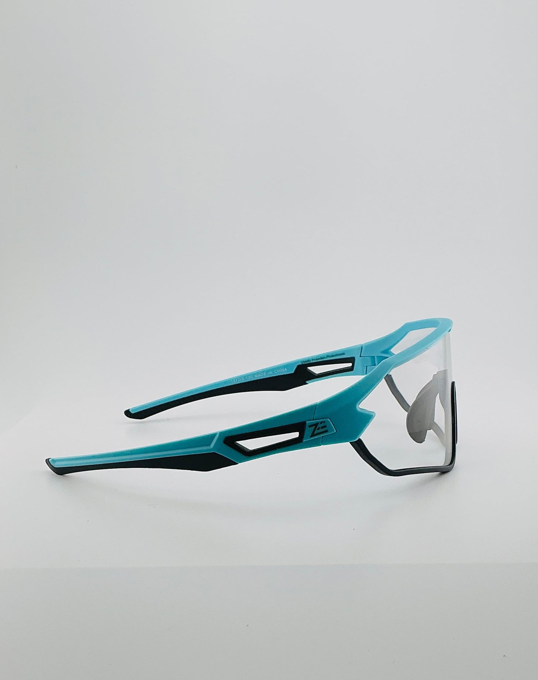TOPSPIN - Indoor + Outdoor Photochromic Pickleball Eyewear